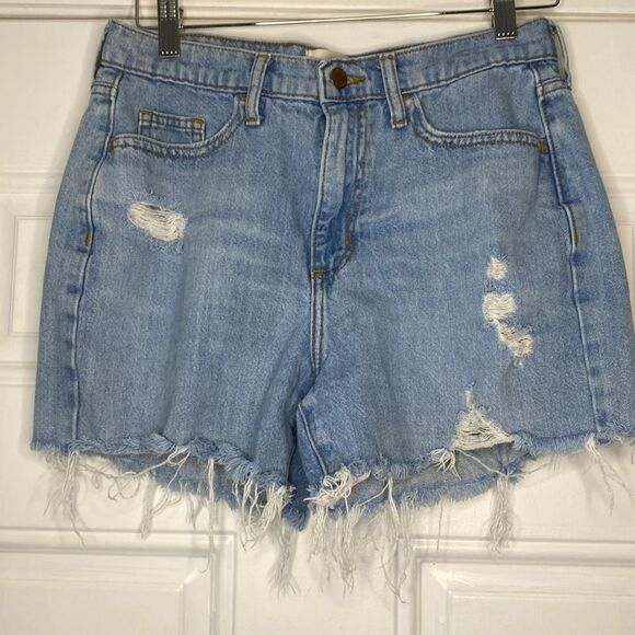 Universal Thread Light Wash Distressed Cutoff Denim Jean Shorts Size 4 - Picture 1 of 8